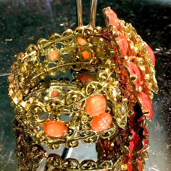 Absolutely BEYOND Tangerine, Gold And Diamond Bracelet, Costume - Picture 4 of 4